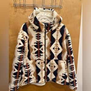 Pendleton Navy and Cream Fleece Jacket
